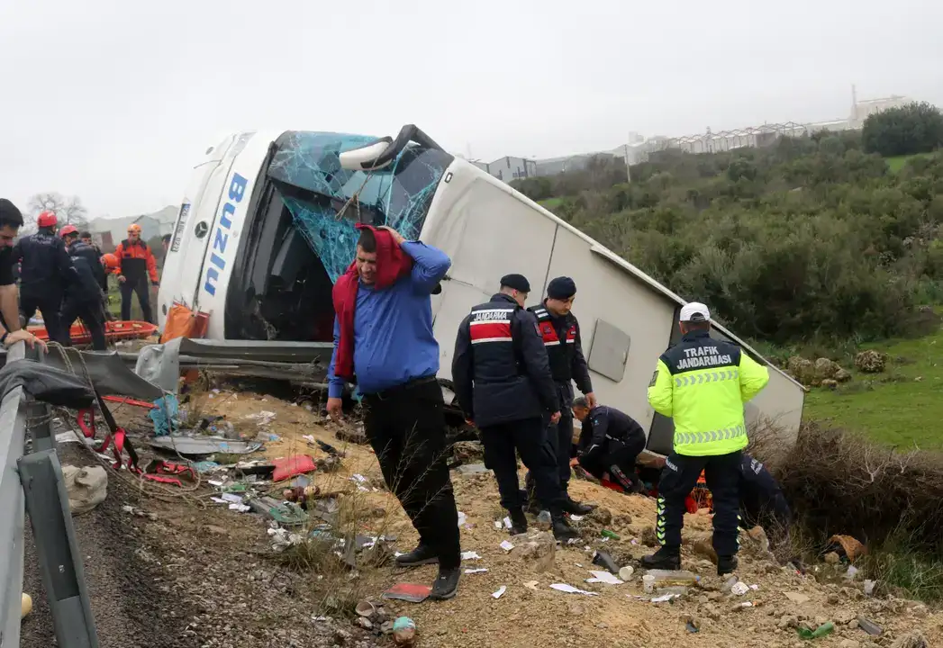 Antalya’da Yolcu Otobüsü Faciası: 10 Ölü, 24 Yaralı 35